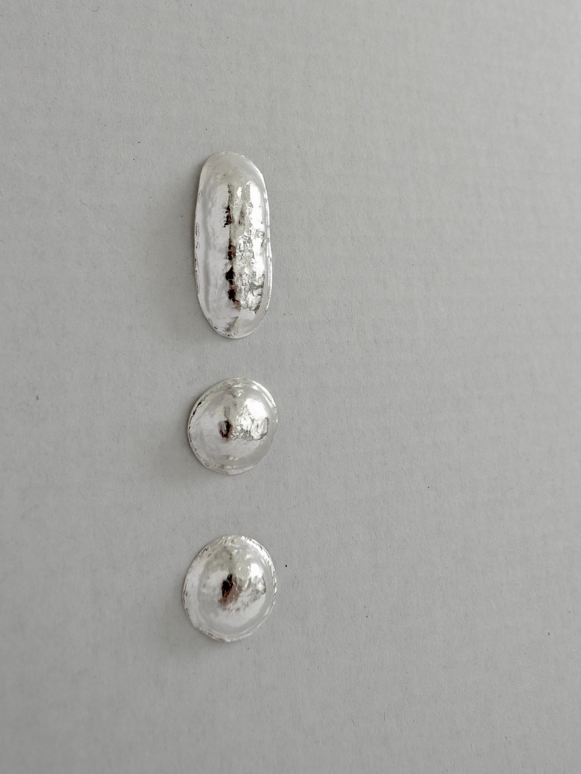 Line / Dot Lapel Pin