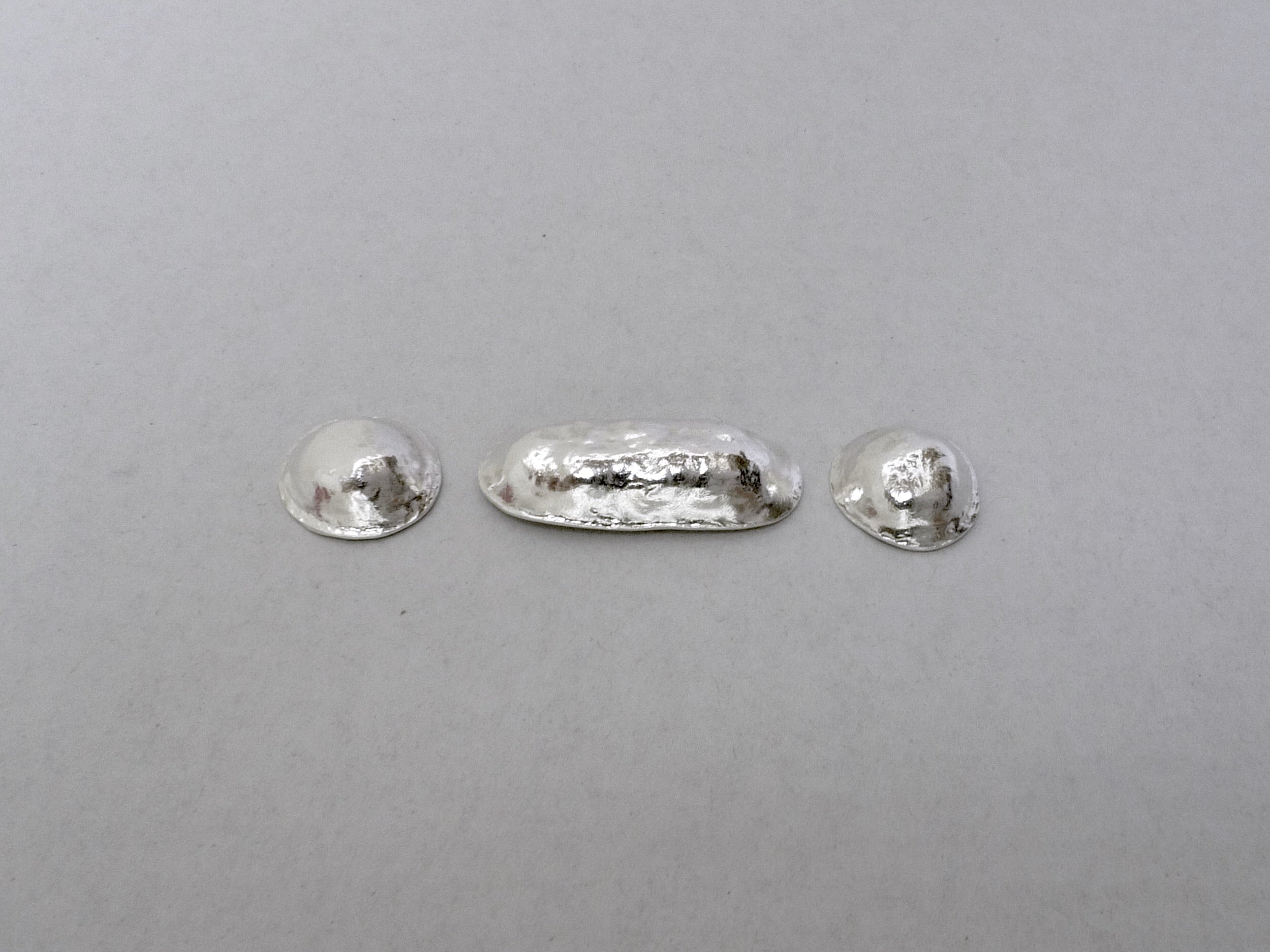 Line / Dot Lapel Pin