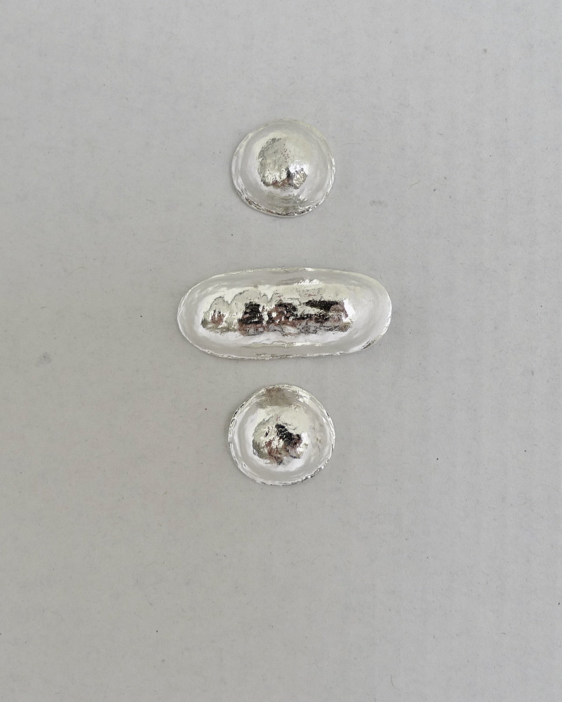 Line / Dot Lapel Pin