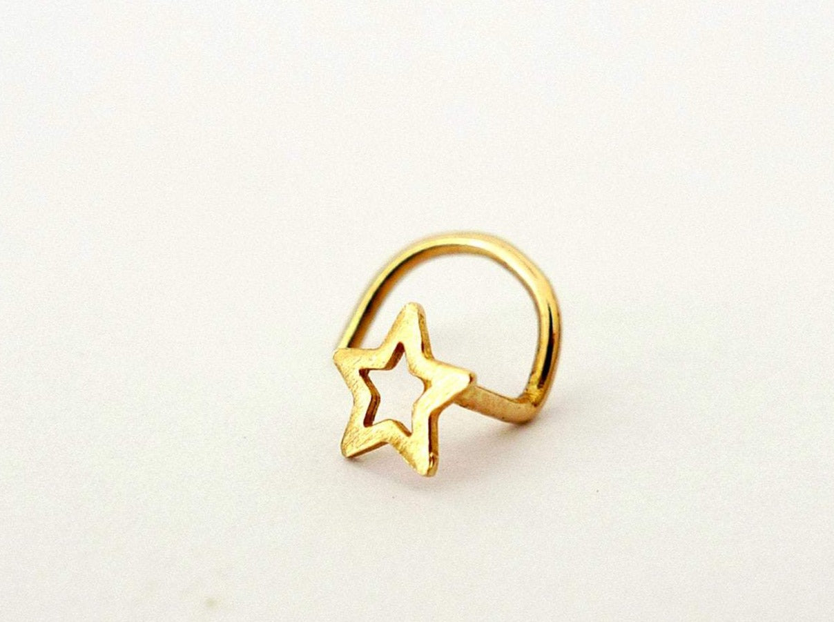 תכשיטים אונליין תכשיטי מעצבים עבודת יד זהב עגיל נזם כוכב זהב נזם כוכב פתוח צמוד קונטור מתנה לבת מצווה כלה קלילה מתחתנים מיוצר בישראל