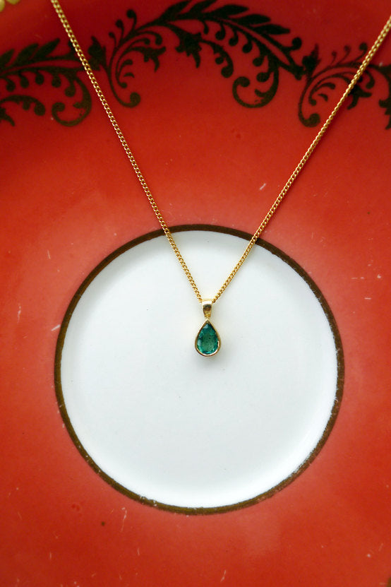 18K Emerald Drop