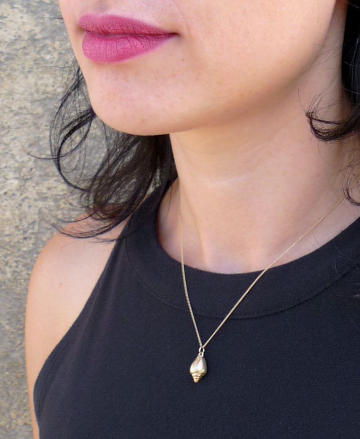 תליון צדף זהב אמיתי מלא כבד טוליפ 14 קרט זהב שבלול אמנות חוף ים מתנה לאוהבי הים