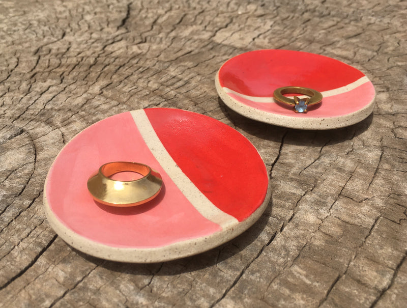 Red & Pink Plates