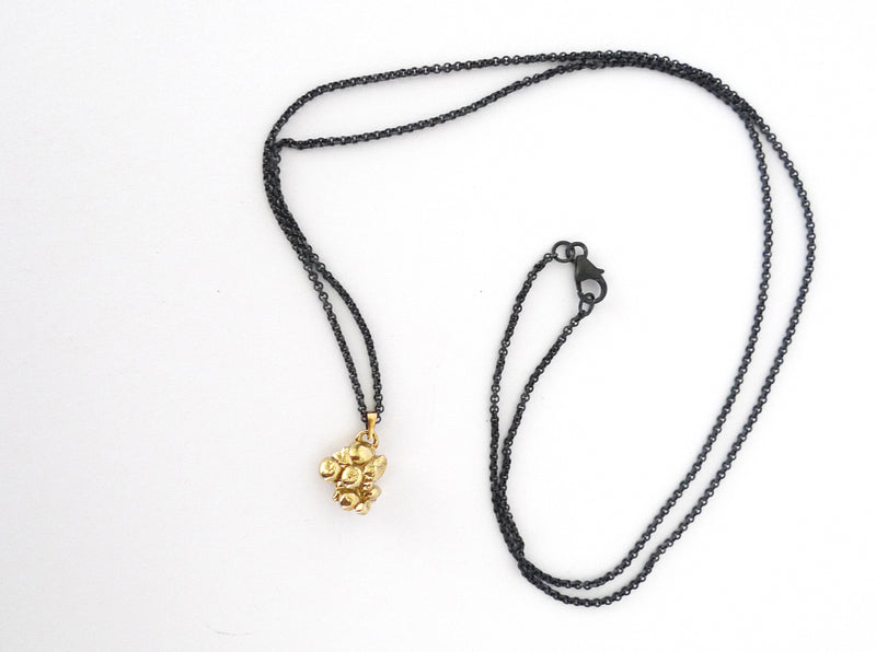 Amorphous in Gold