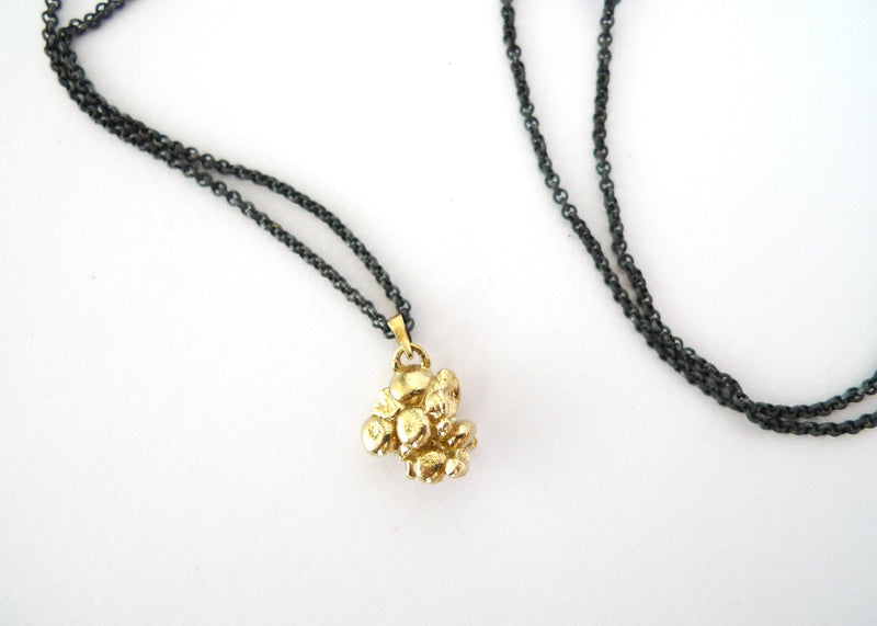 Amorphous in Gold