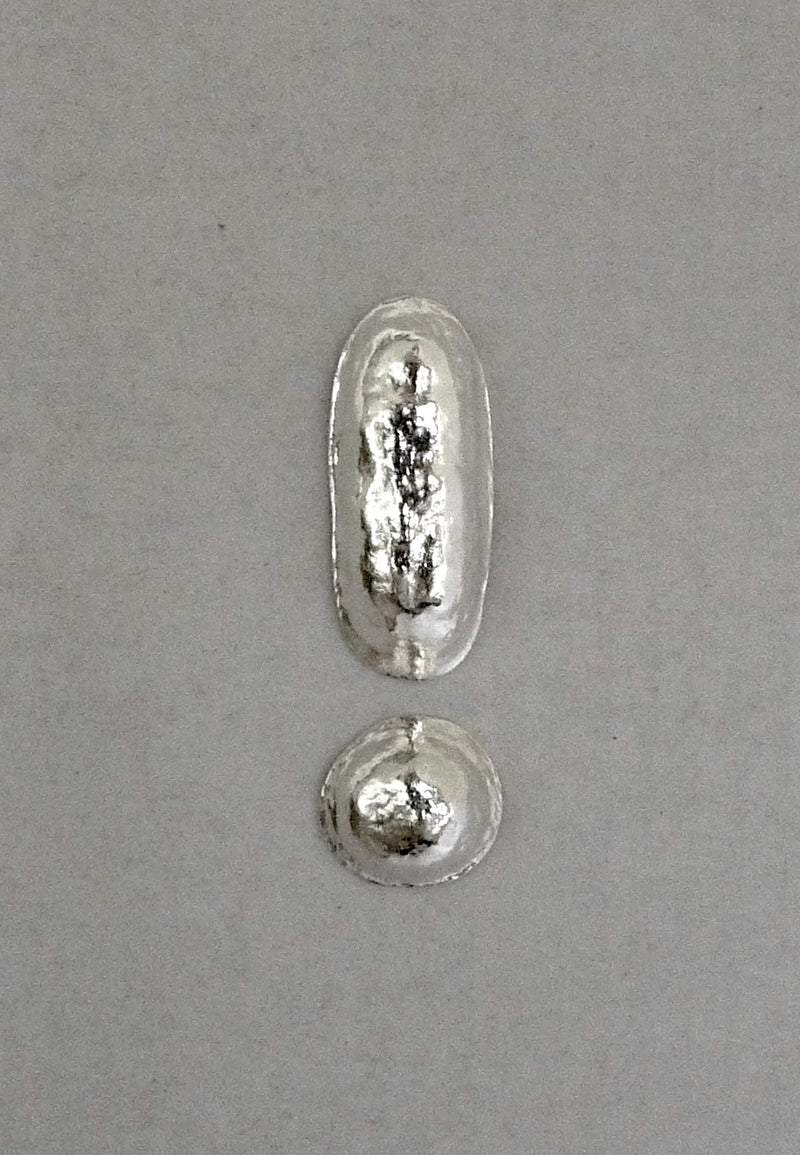 Line / Dot Lapel Pin