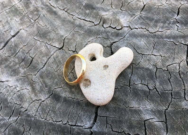 18K Shiny Eclipse