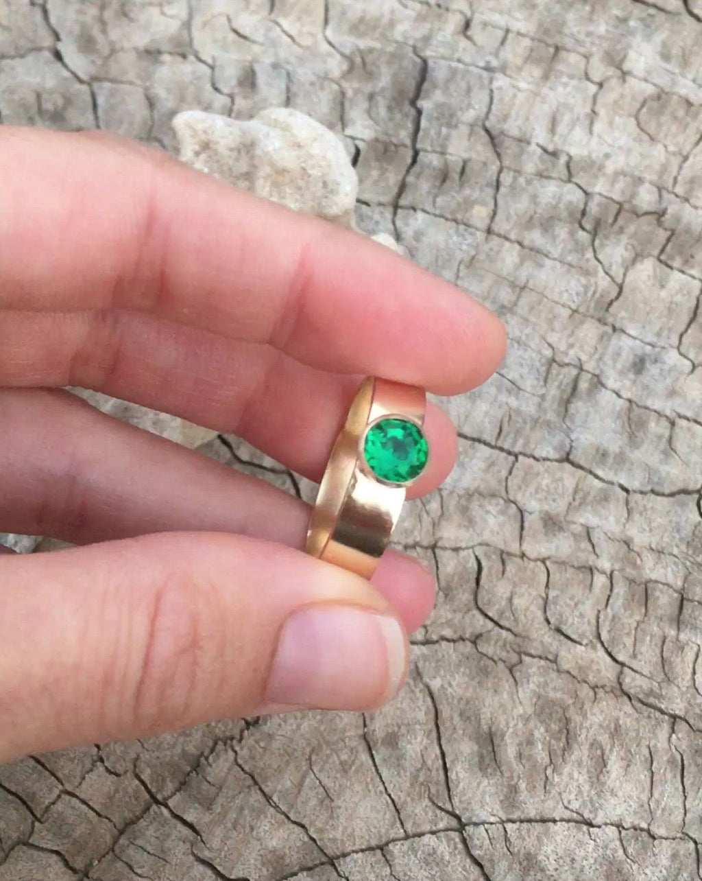 unisex gold emerald ring men proposal lab grown green round brilliant set in flat comfort fit gold bad