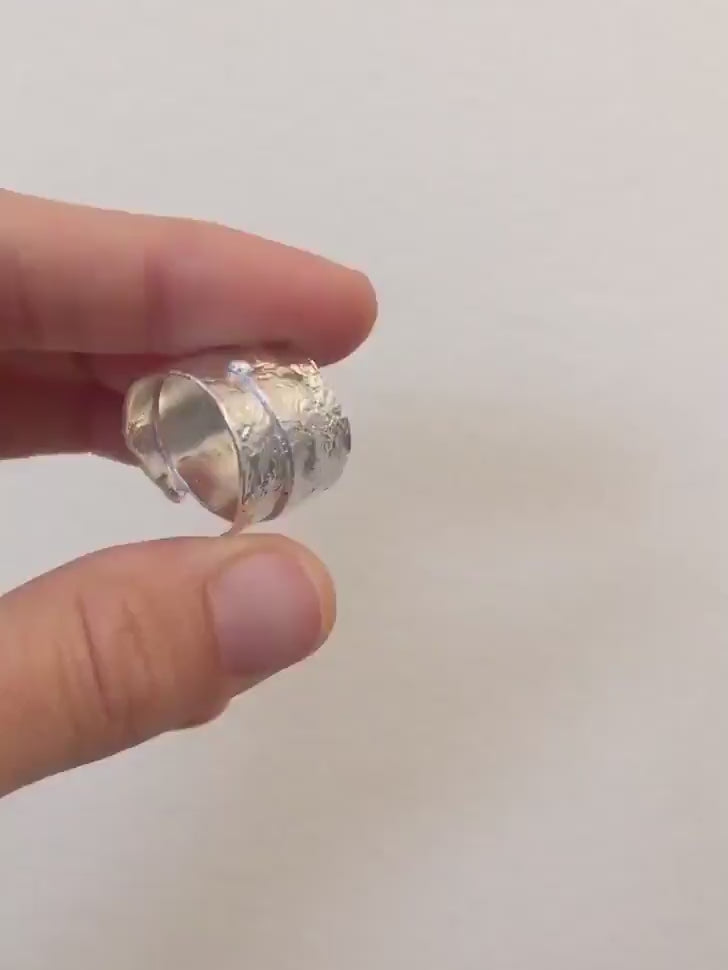 Icy Hug Ring