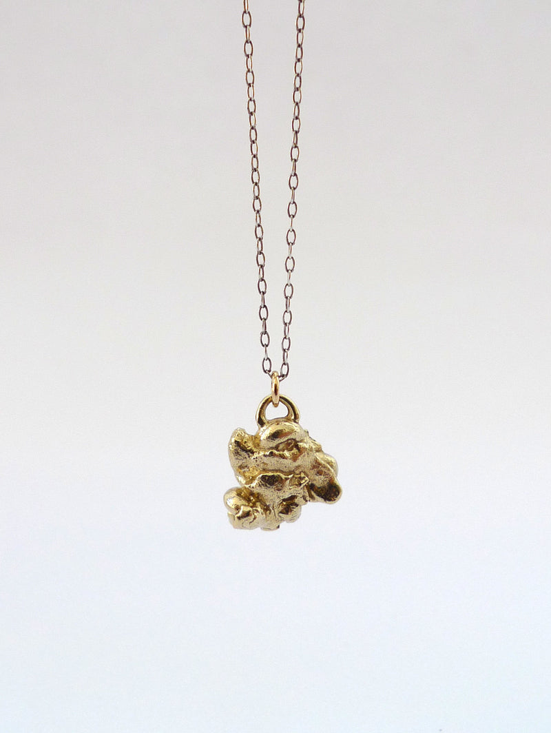 Amorphous in Gold