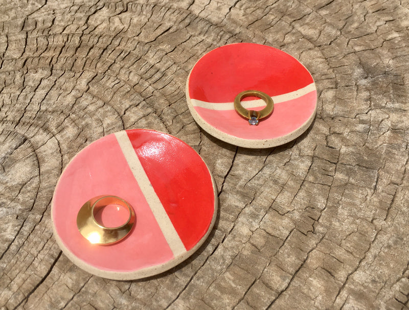 Red & Pink Plates