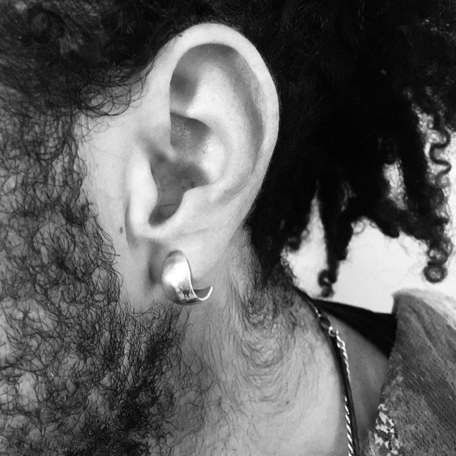 עגילי כסף סטרלינג יוניסקס לגברים ג׳יפסי גדול צאנקי קלאסי עגיל פיראט 925 מבריק חצי ירח