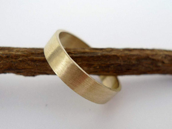 טבעת זהב רגילה לגברגימור פשוט סטן עדין 14 קראט טבעת נישואים חלקה שטוחה קלאסית לגבר יוניסקס